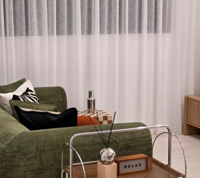 Burwood Apartment | 'Vinyl' 1-BR Apt in the heart of Burwood with study n free parking