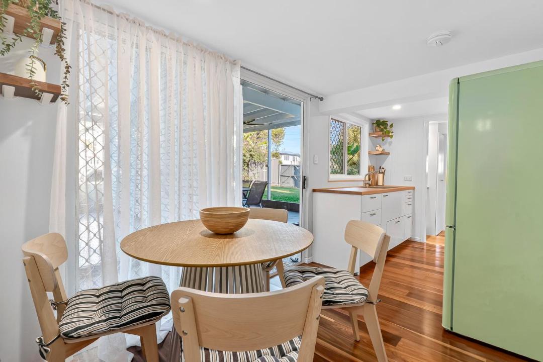 Margate Apartment | BellaVita pet-friendly Oasis in Margate
