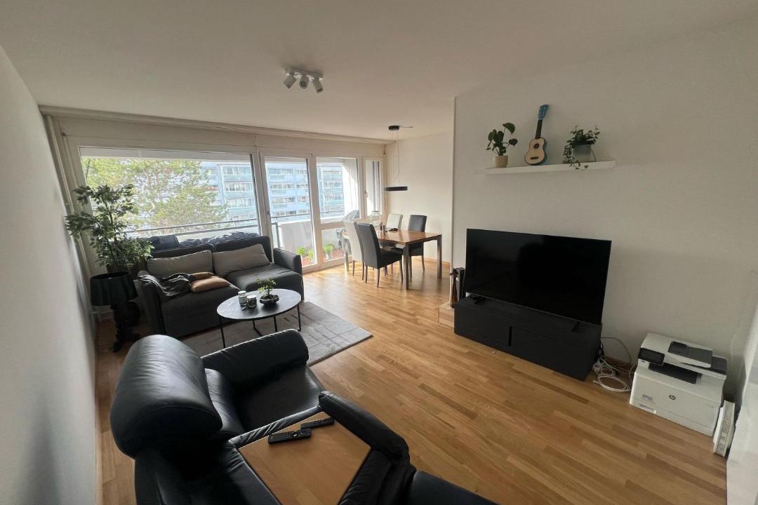 Gundeldingen Apartment | Möbelierte Wohnung mit Balkon zwischen Bahnhof und St Jakob