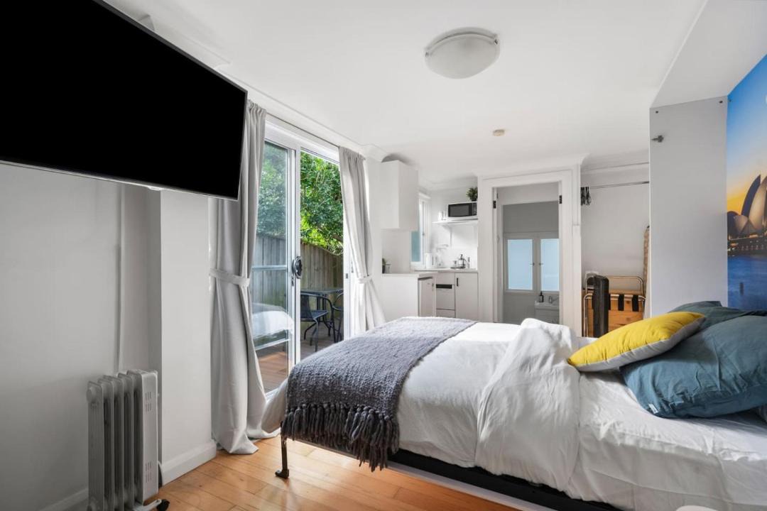 Cammeray Apartment | Cosy, Compact and Private Studio Garden Apartment