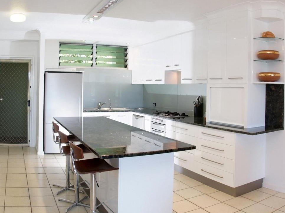 Hamilton Island Apartment | Poinciana 112 Bedrooms x3 Free Buggy