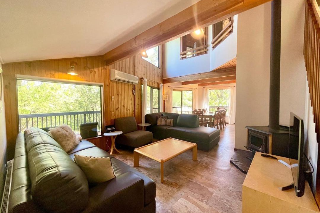 Leura House | Sublime Cedar Lodge Leura