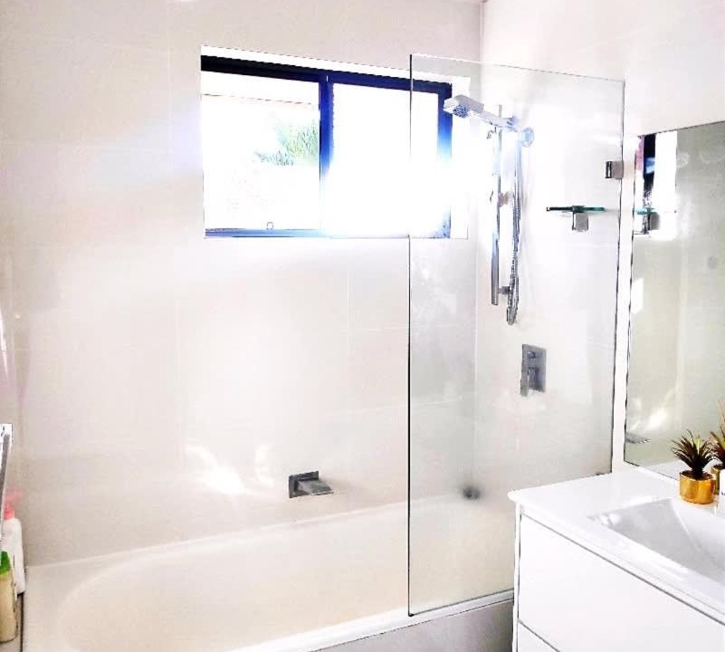 Glenfield House | ¶Beautiful Pet Friendly Bedroom Room+TV + Wifi Pet Friendly