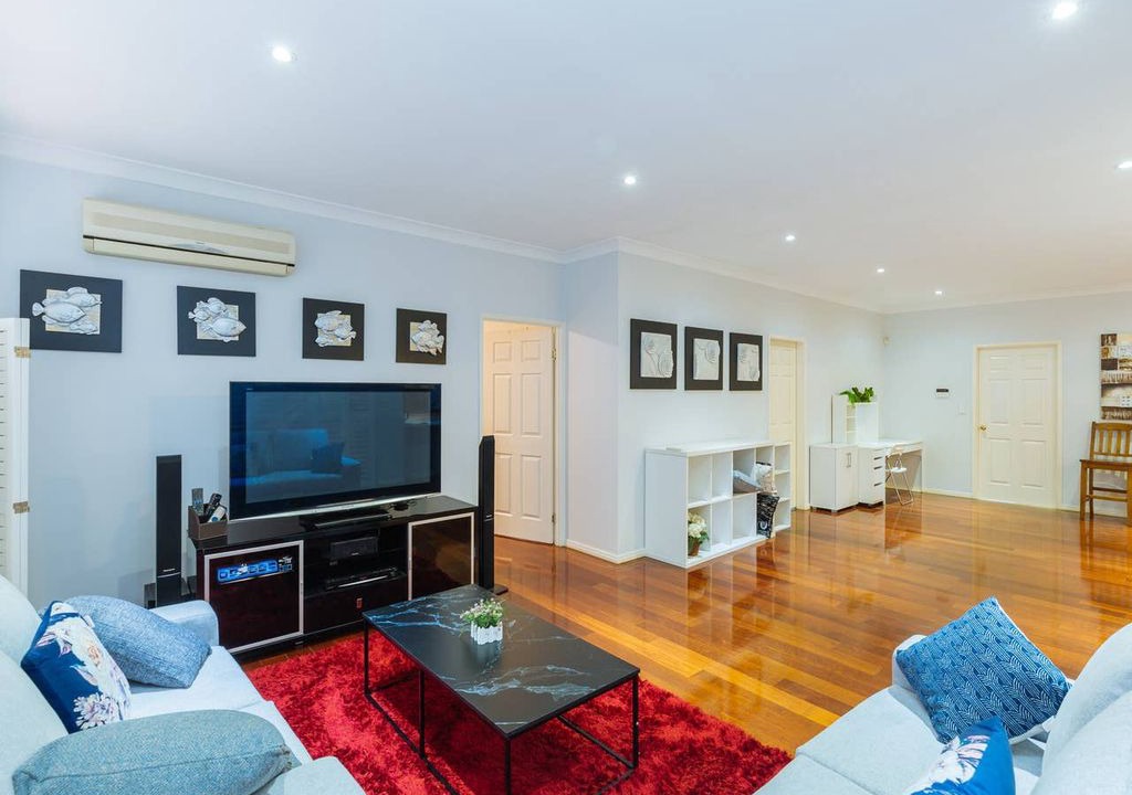 Photo of Livingroom in Sunnybank