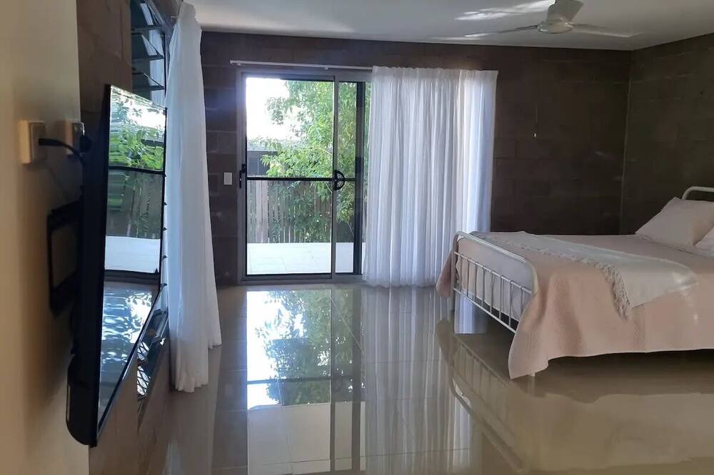 Photo of Bedroom in Eimeo