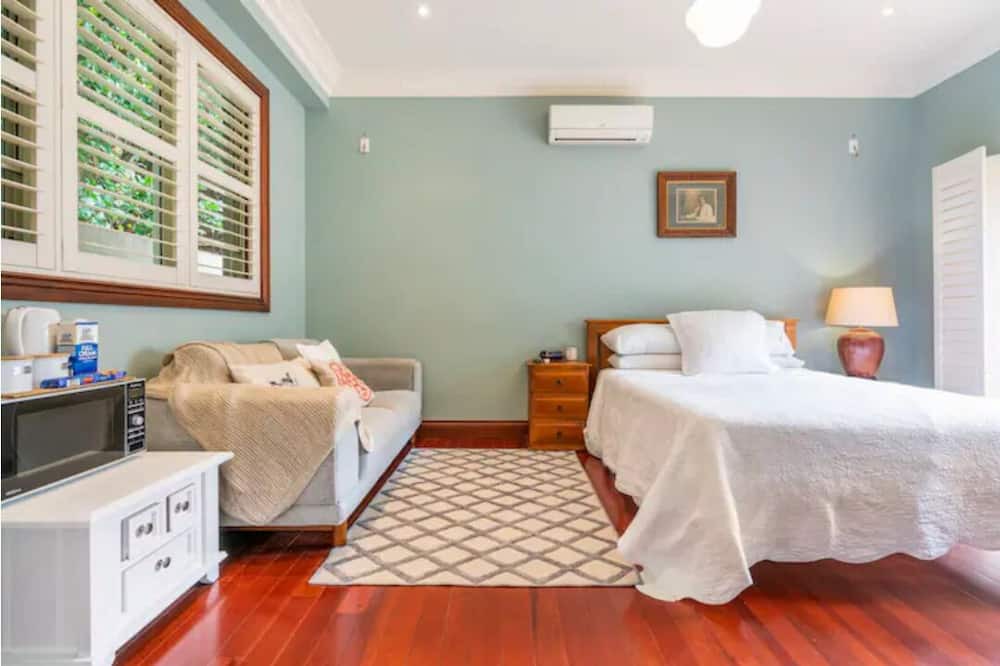 Photo of Bedroom in Kellyville