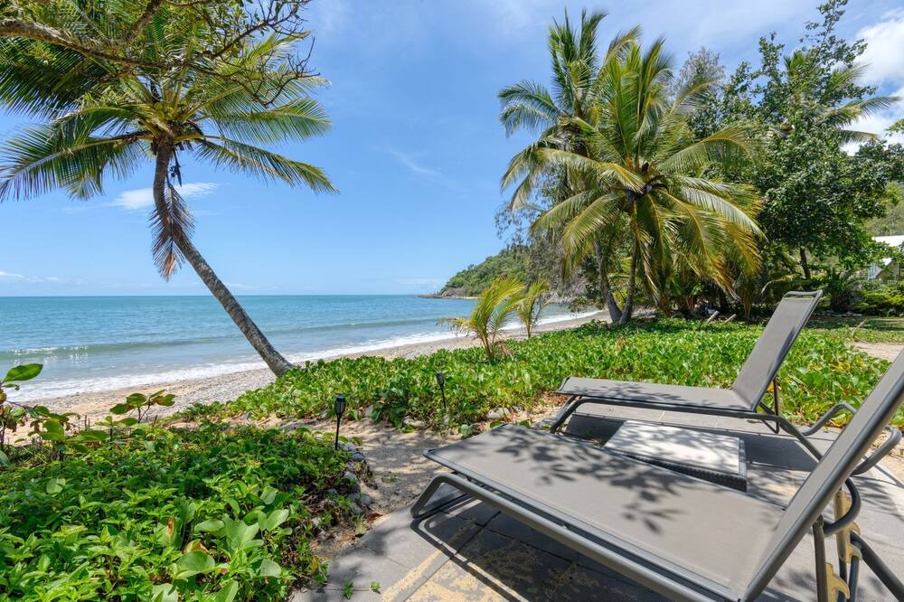 Photo of Outdoor in Oak Beach