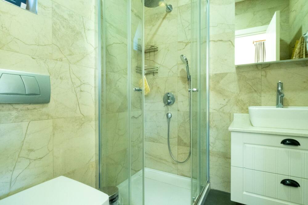Photo of Bathroom in Gundogan