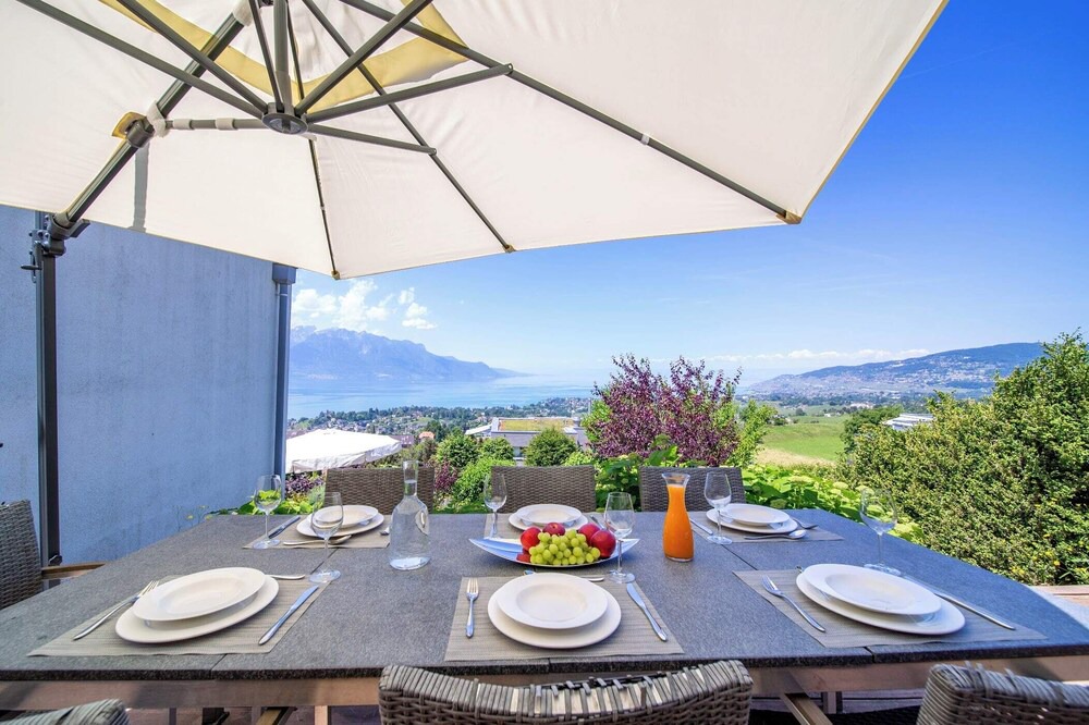 Photo of Others in Montreux