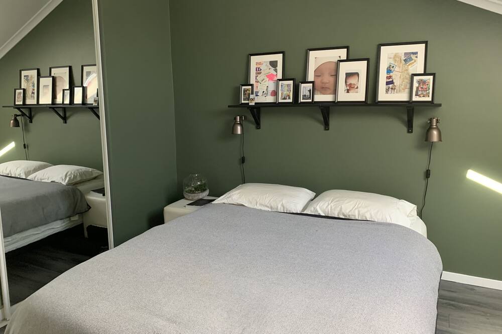 Photo of Bedroom in Cremorne