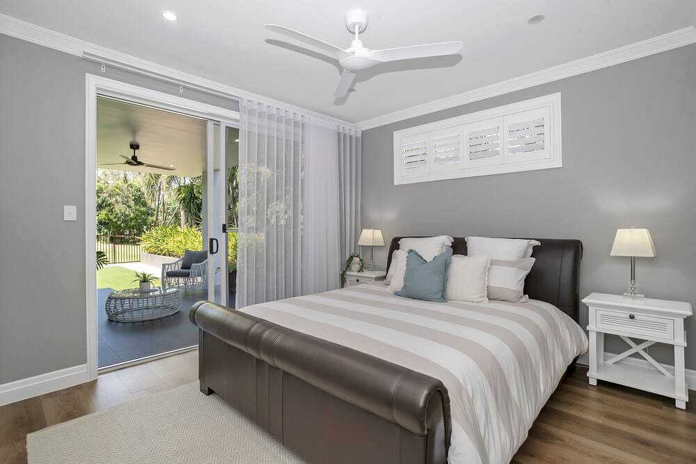 Photo of Bedroom in Blacks Beach