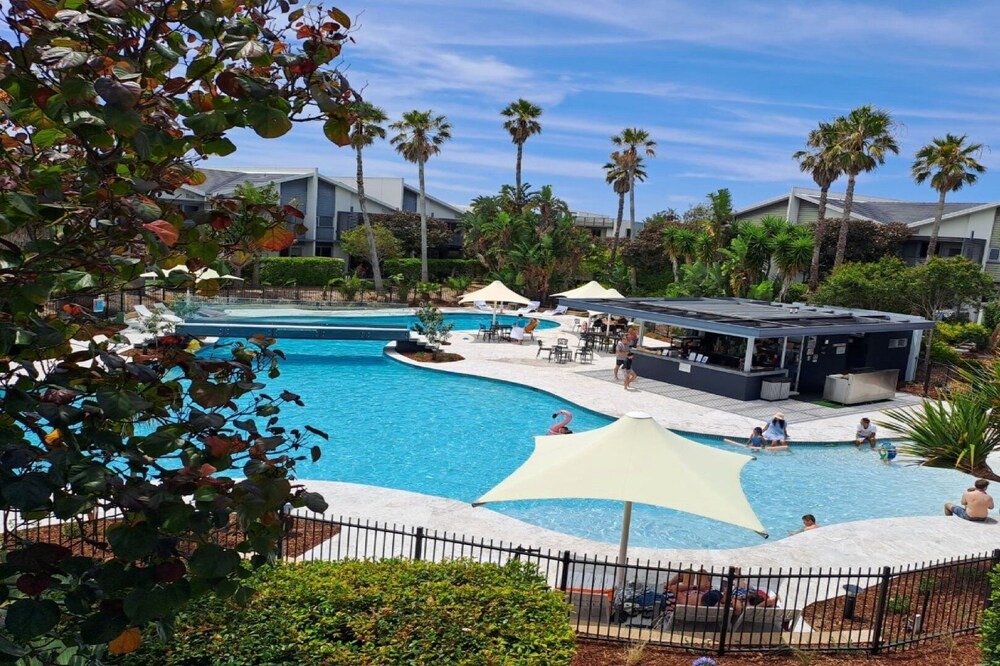 Photo of Outdoor in Magenta Shores