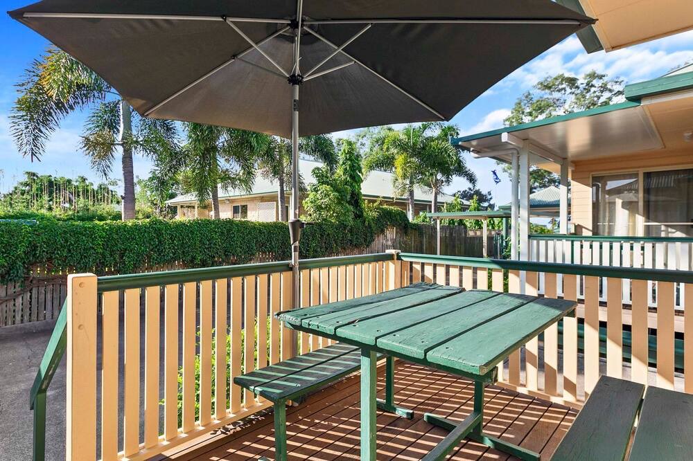 Photo of Outdoor in Traviston