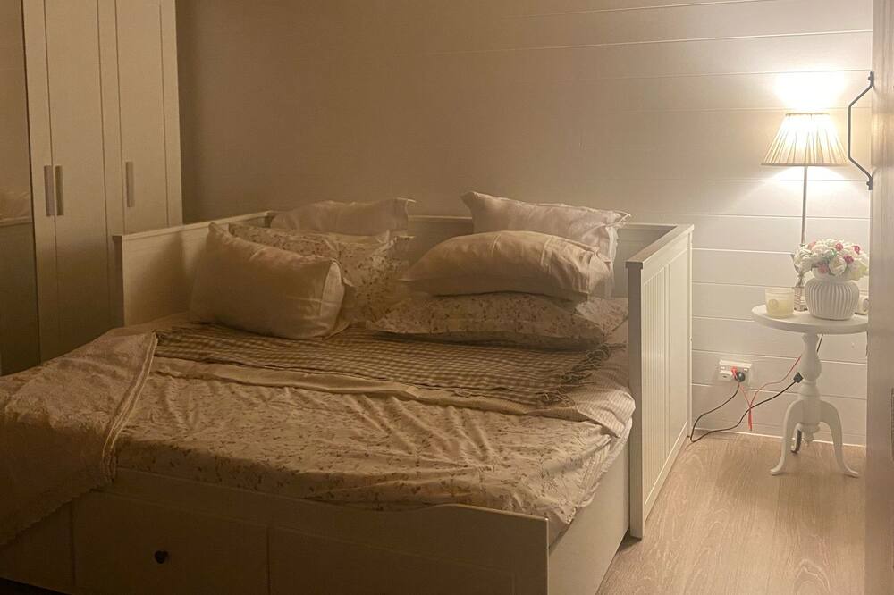 Photo of Bedroom in Castle Hill