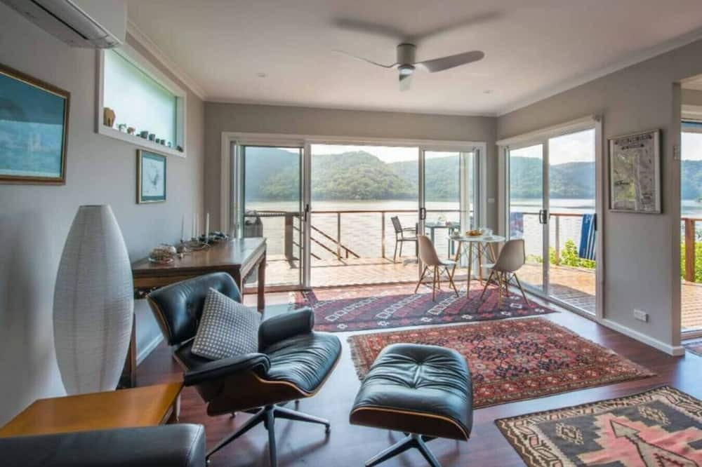 Photo of Bedroom in Cheero Point