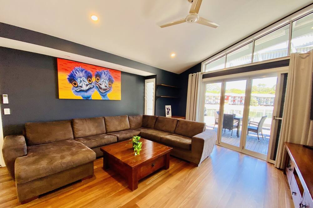 Photo of Livingroom in Gold Coast
