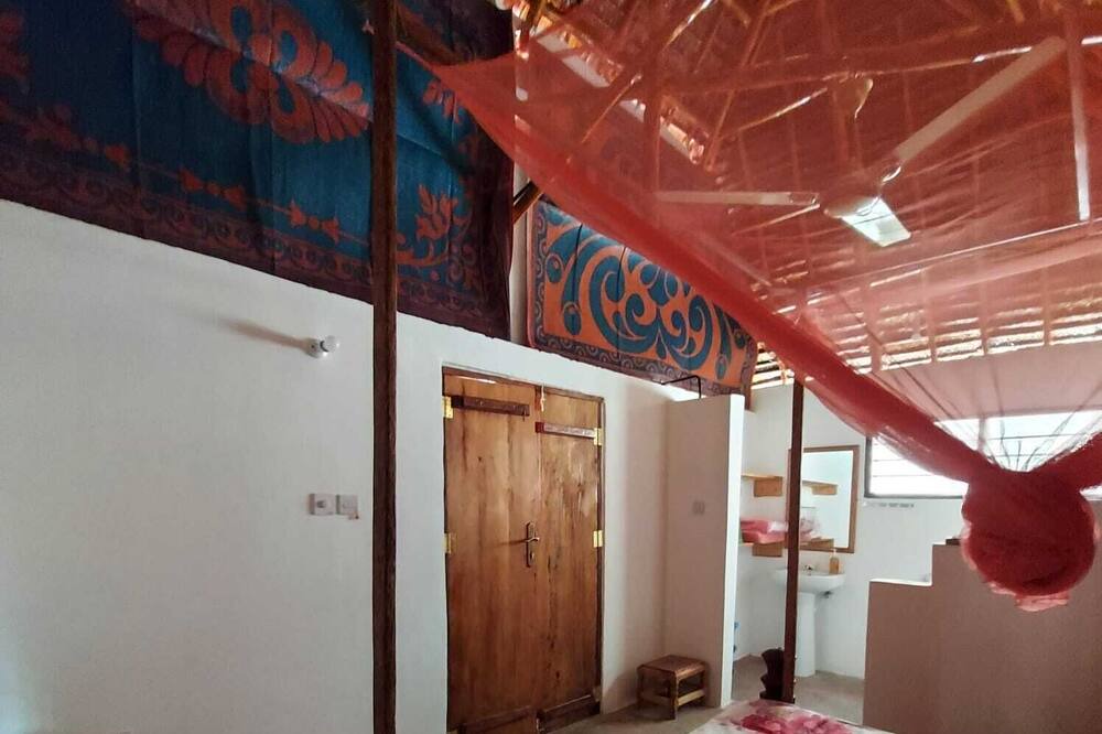 Photo of Bedroom in Michamvi