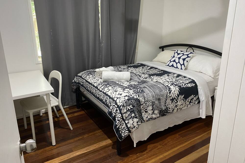 Photo of Bedroom in Sunnybank