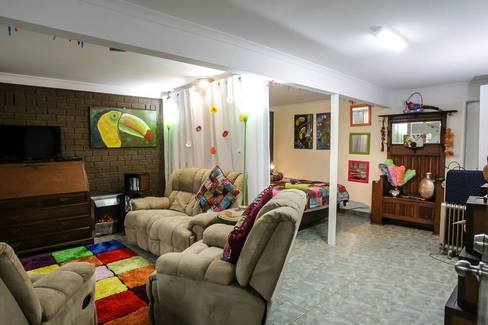 Photo of Livingroom in Harlaxton
