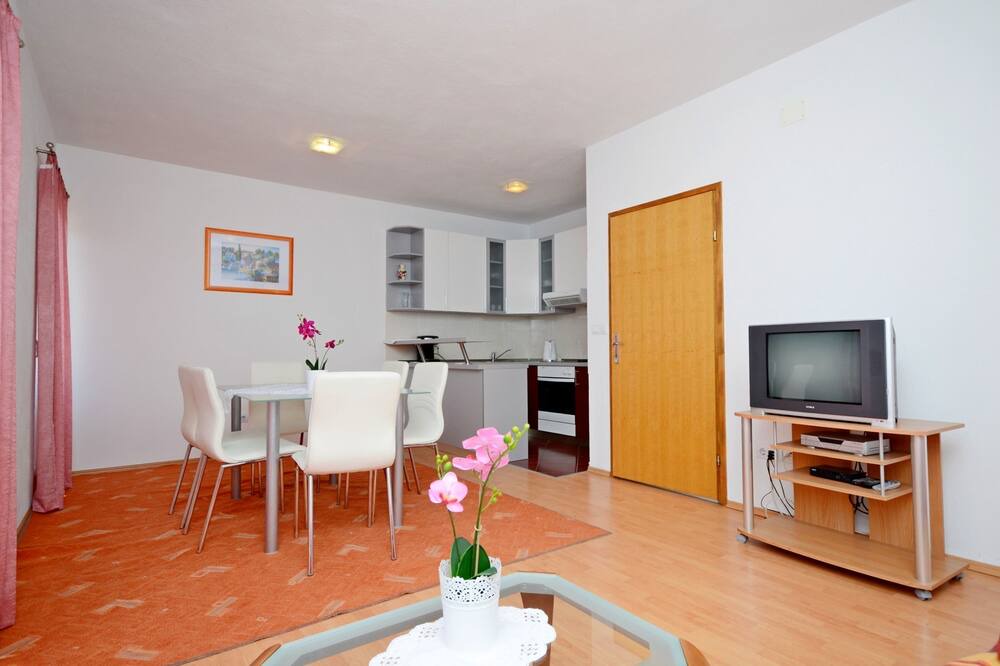 Photo of Livingroom in Umac