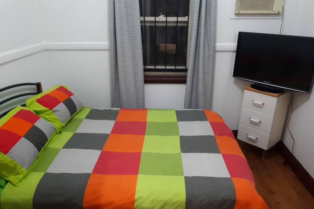 Photo of Bedroom in Kangaroo Point