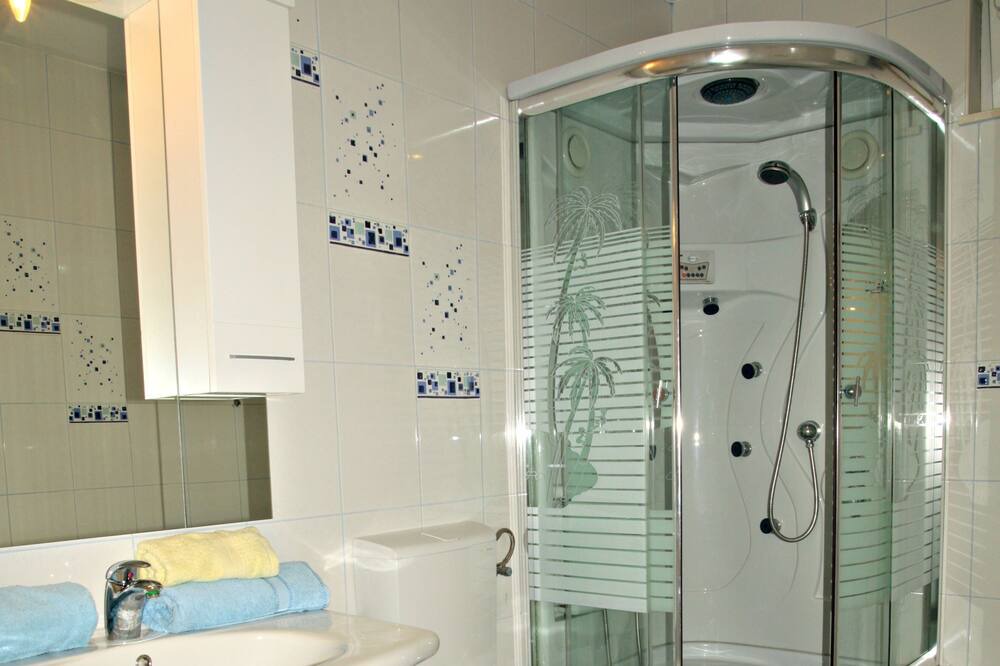 Photo of Bathroom in Cilipi