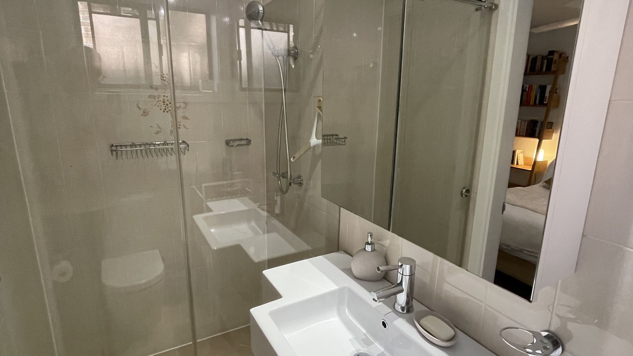 Photo of Bathroom in Freshwater