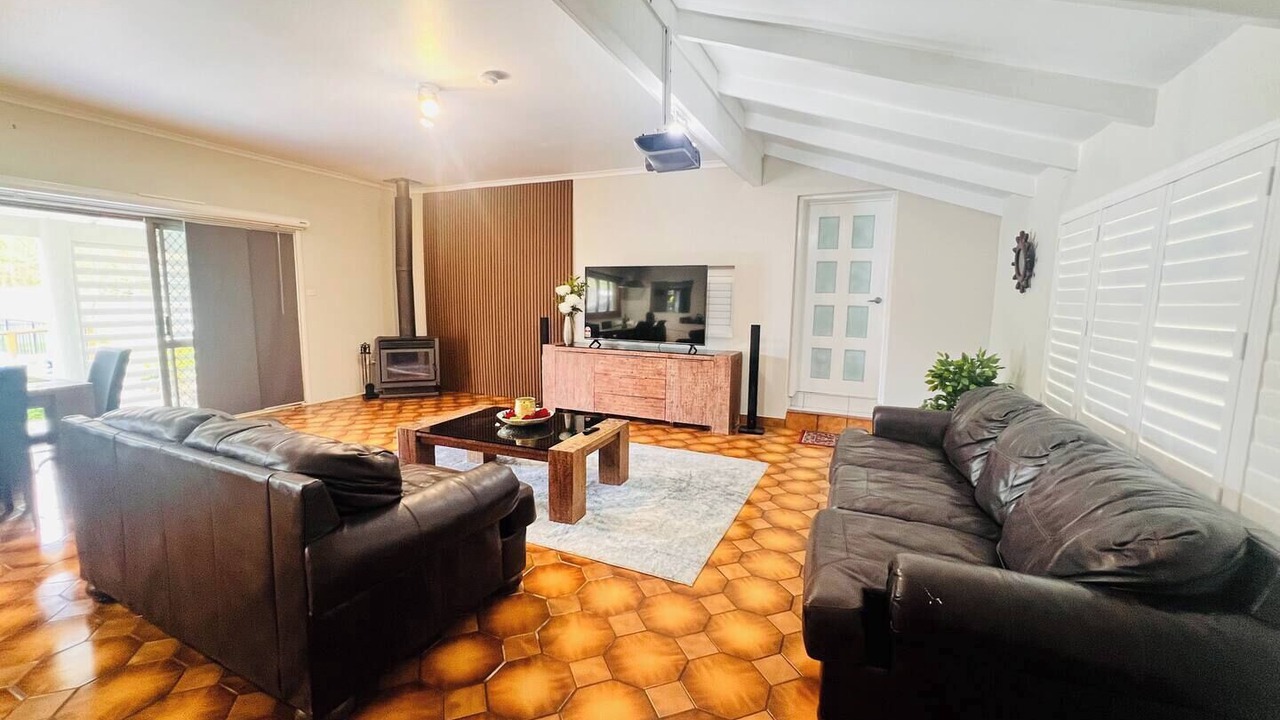 Photo of Livingroom in Little Mountain