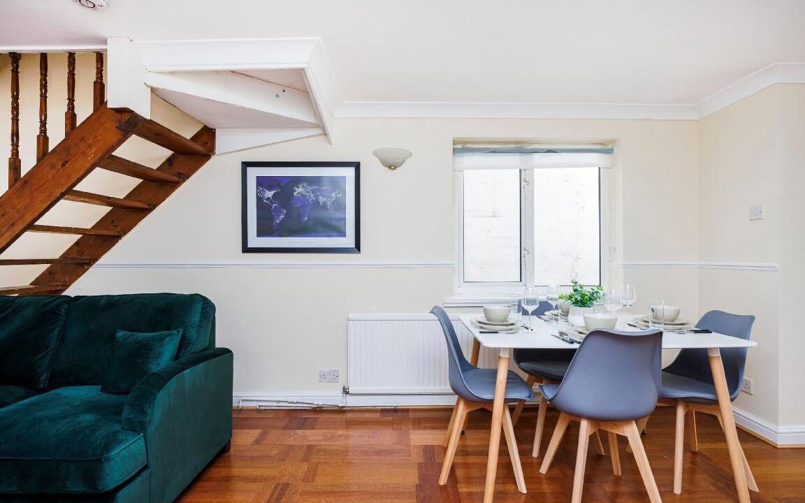 Photo of Livingroom in Glenmore Park