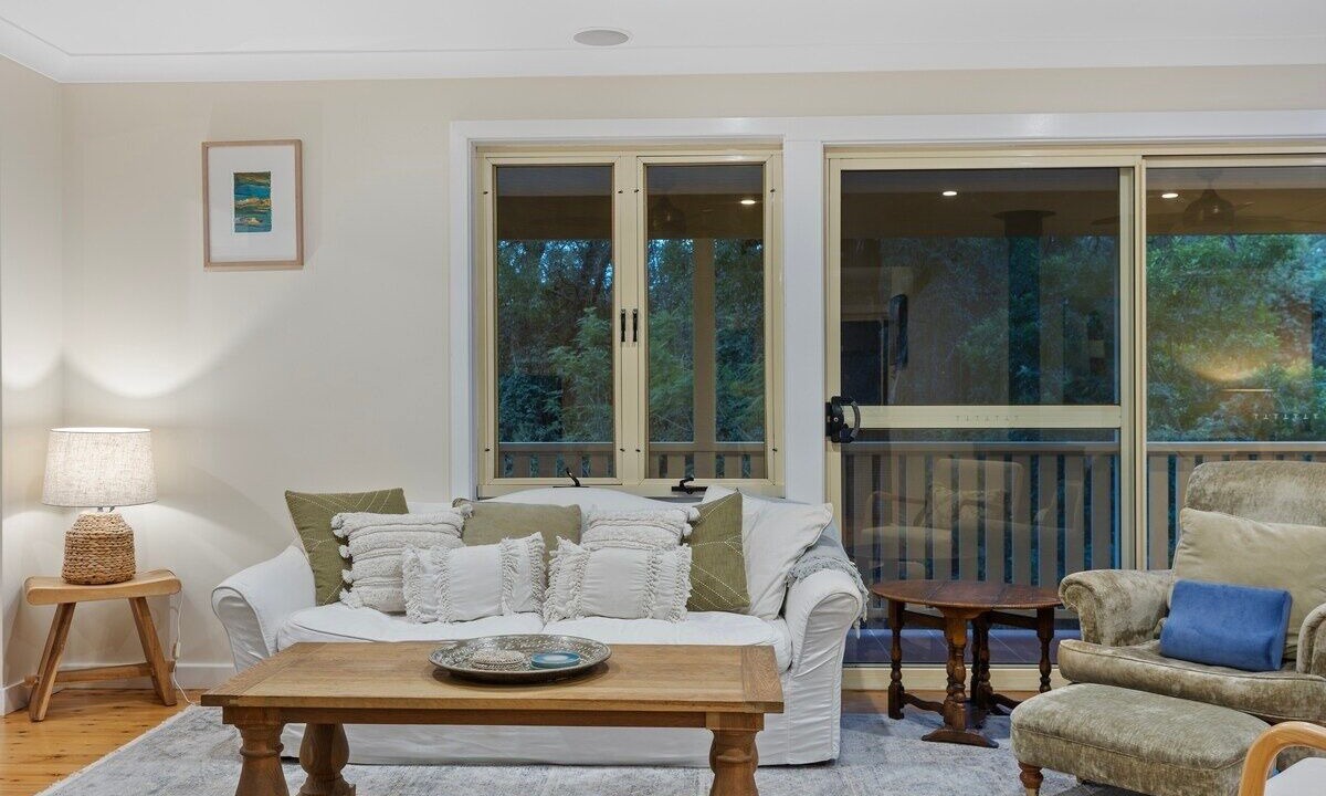 Photo of Livingroom in Point Clare