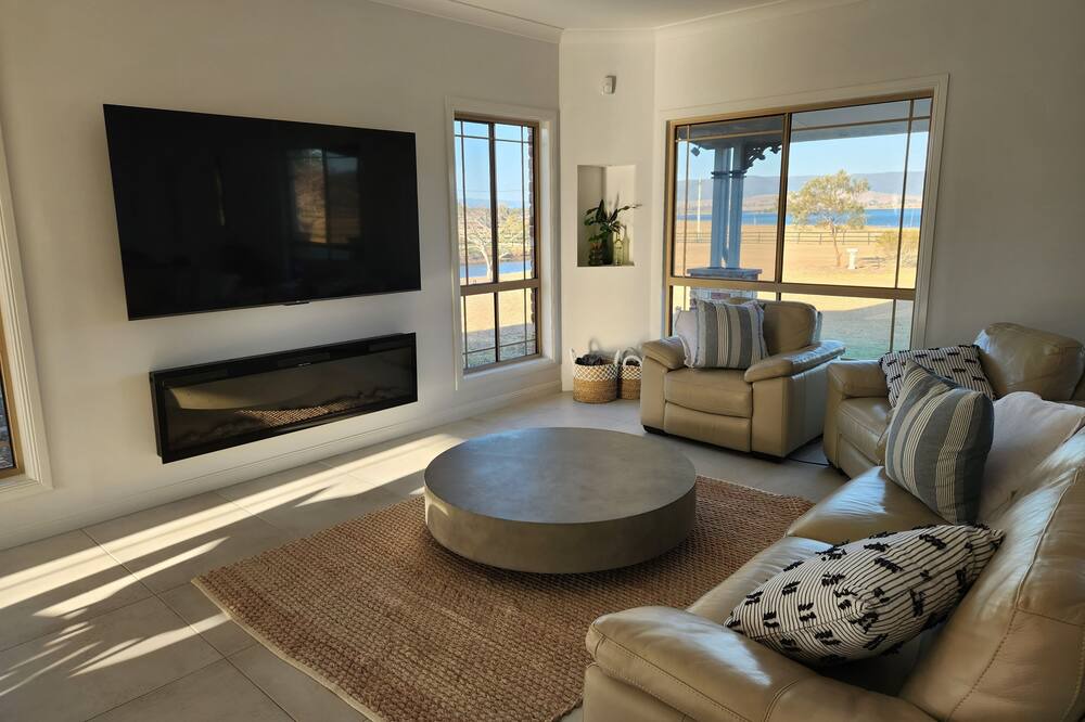 Photo of Livingroom in Hazeldean