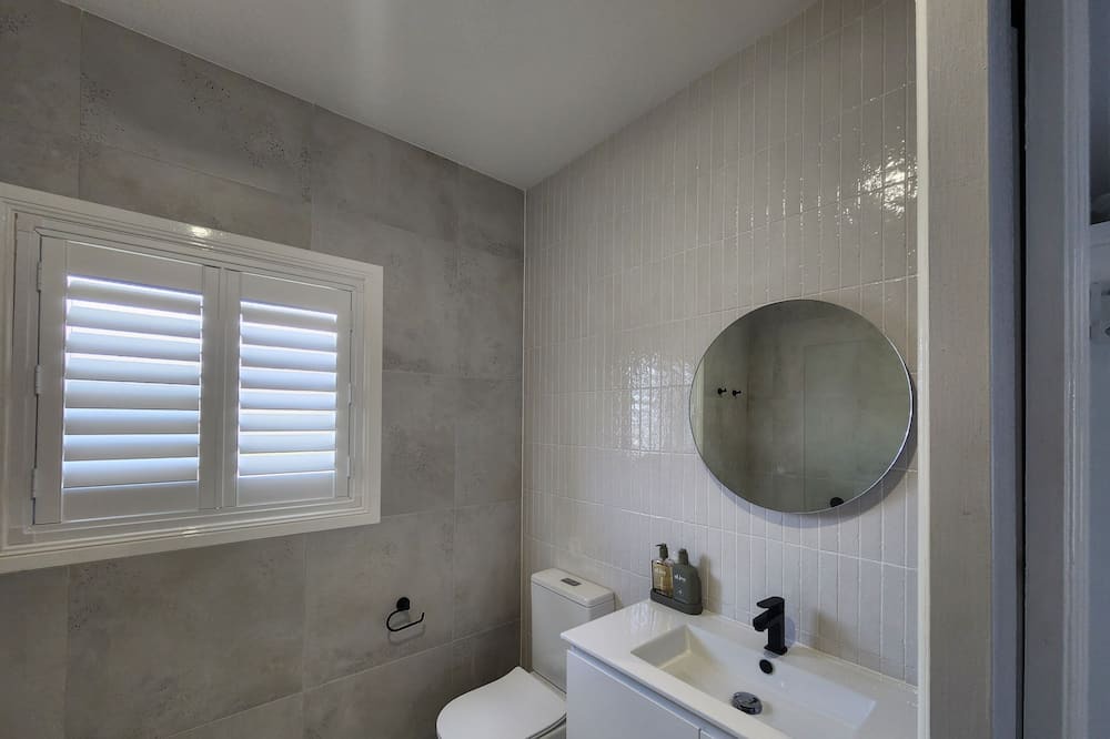 Photo of Bathroom in Hazeldean