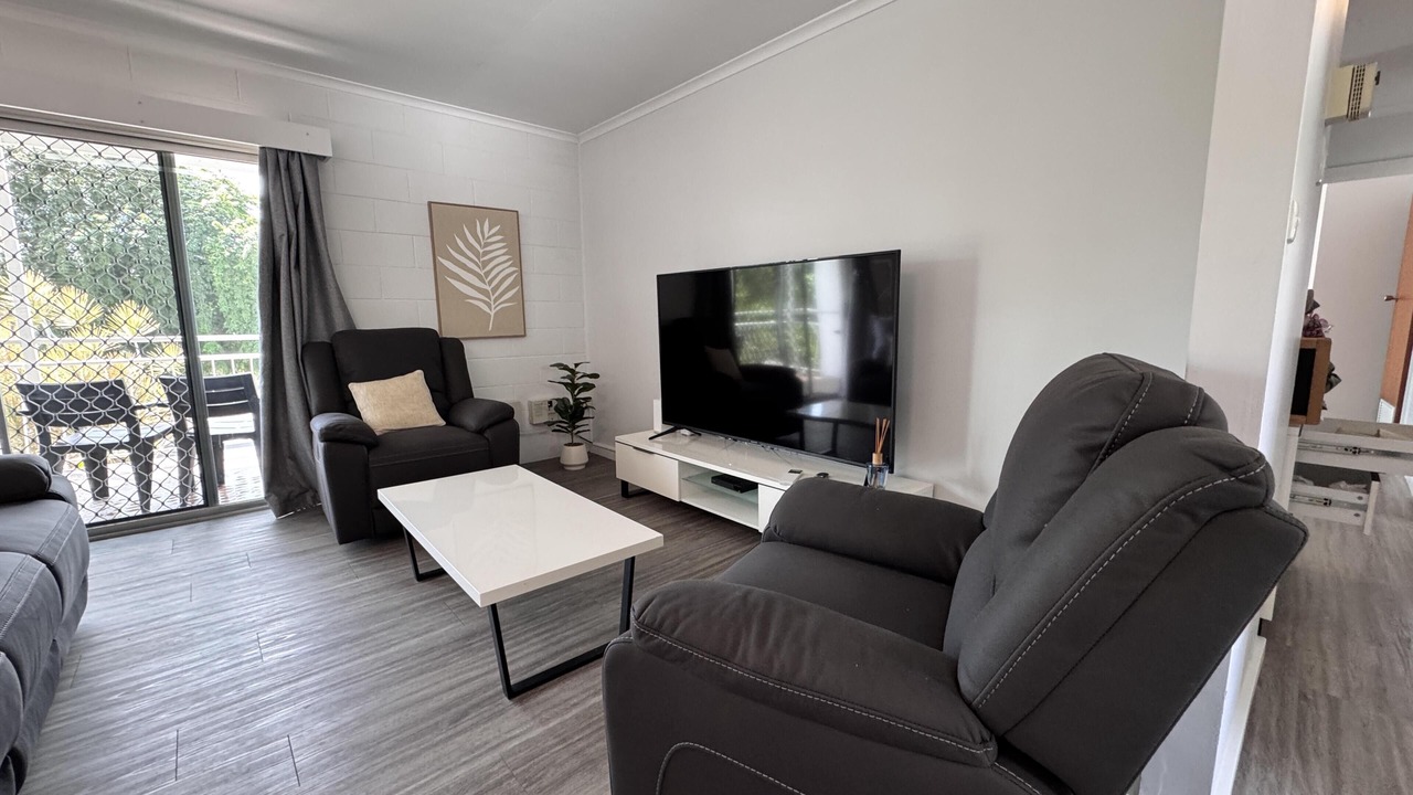 Photo of Livingroom in North Ward