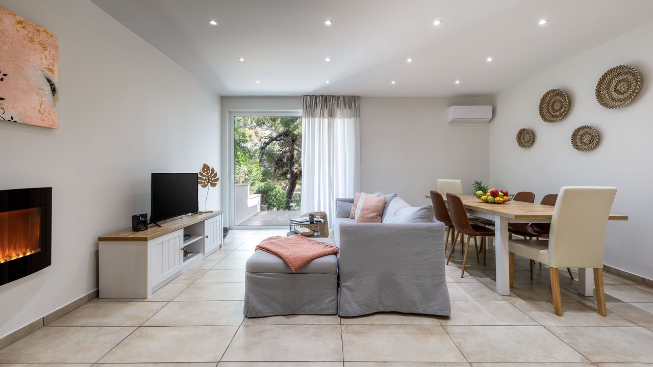 Photo of Livingroom in Vouliagmeni