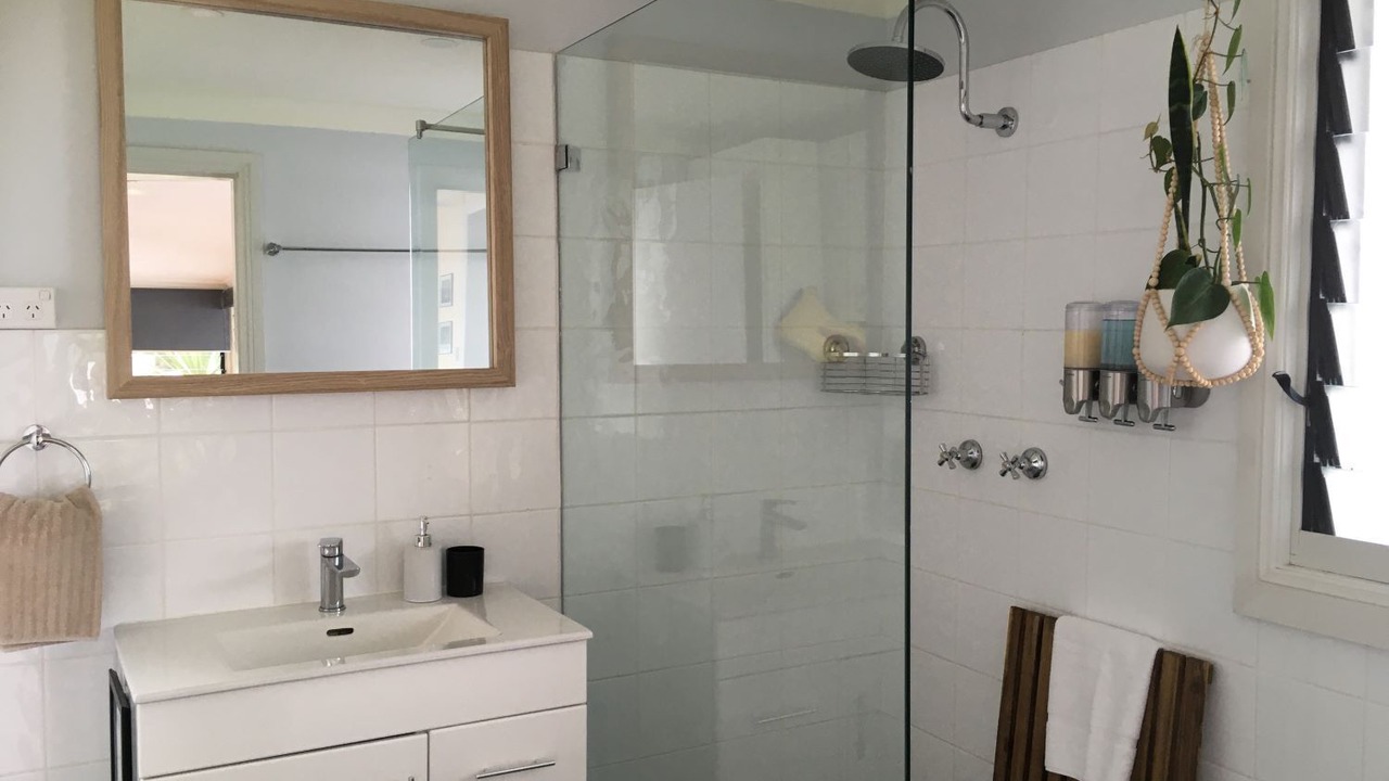 Photo of Bathroom in Bar Point