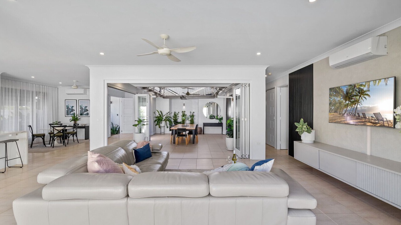 Photo of Livingroom in Palm Cove