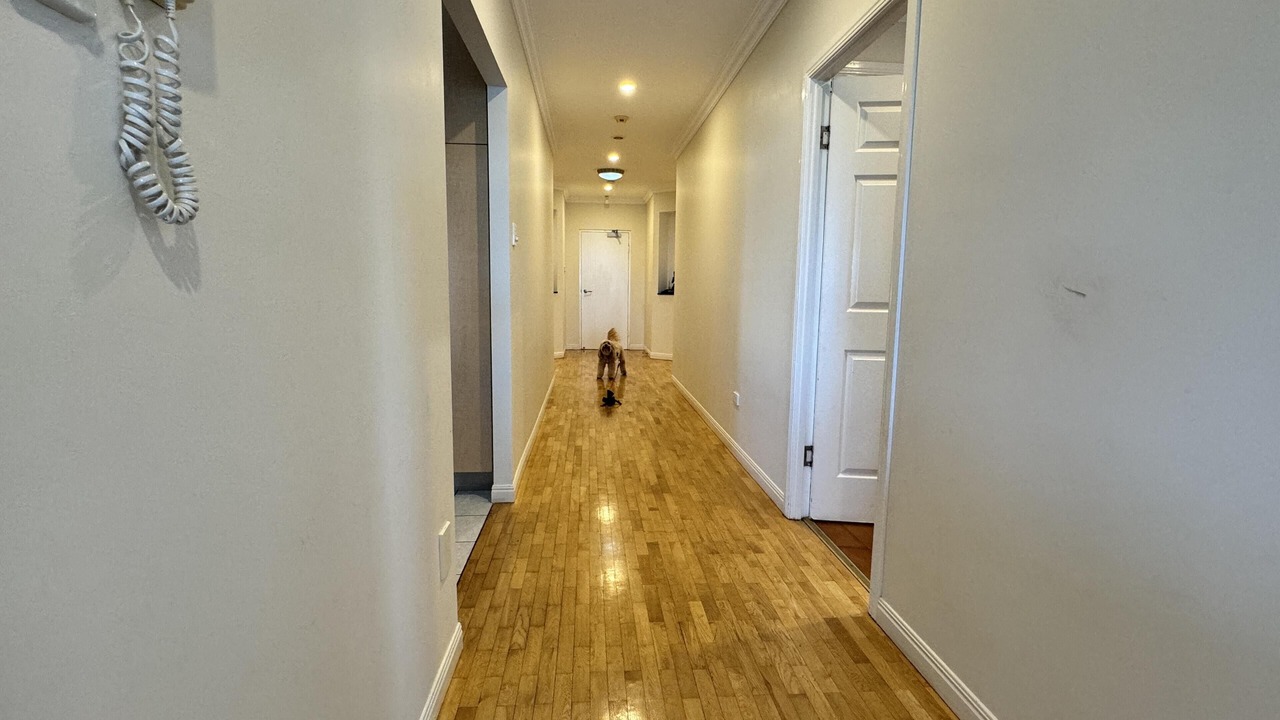 Photo of Livingroom in North Ward