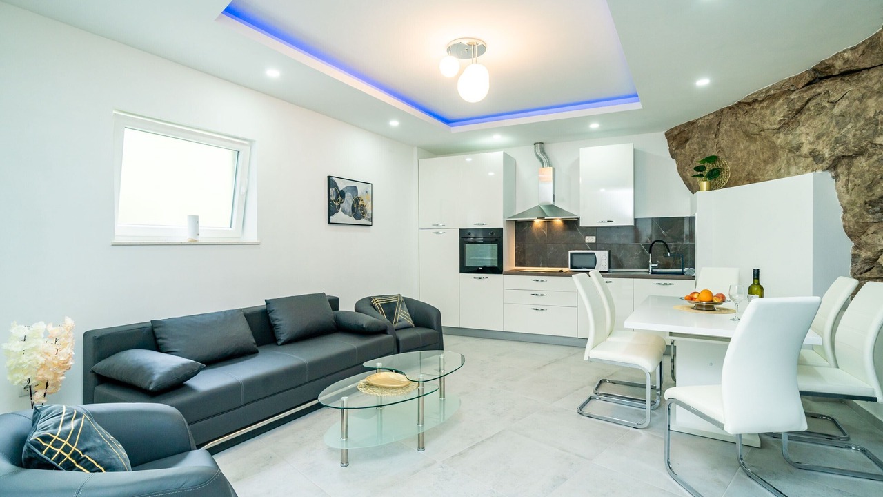 Photo of Livingroom in Molunat