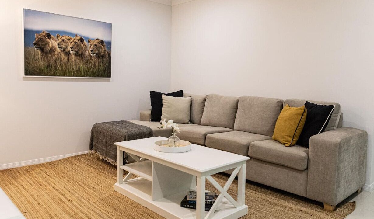 Photo of Livingroom in Trinity Beach