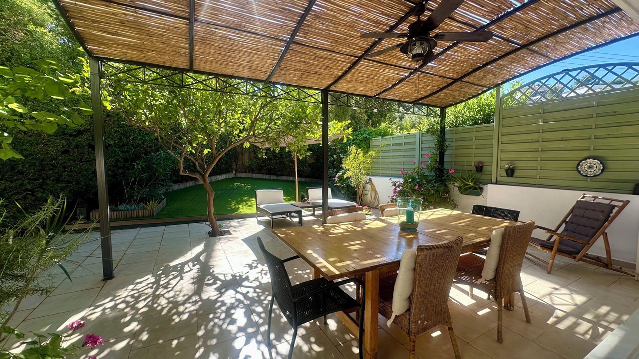 Photo of Outdoor in Saronida