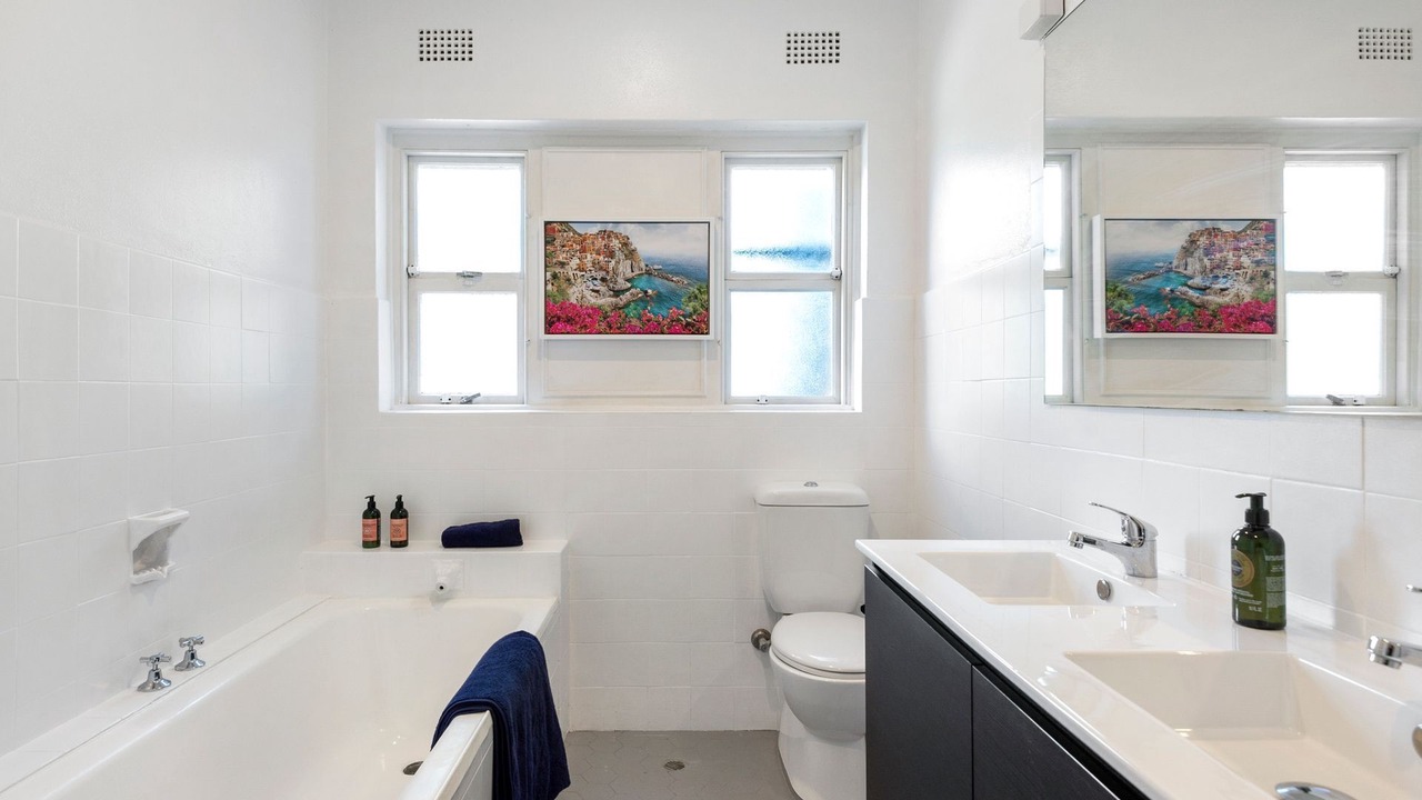 Photo of Bathroom in Whale Beach