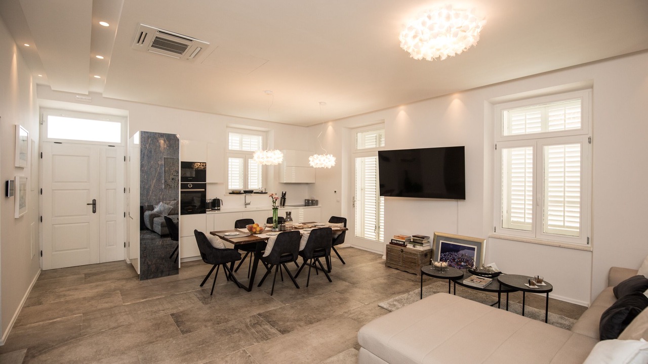 Photo of Livingroom in Pile