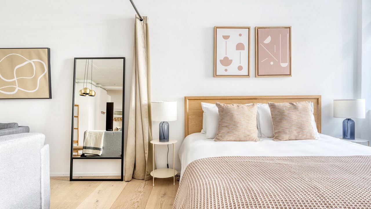 Photo of Bedroom in District 9