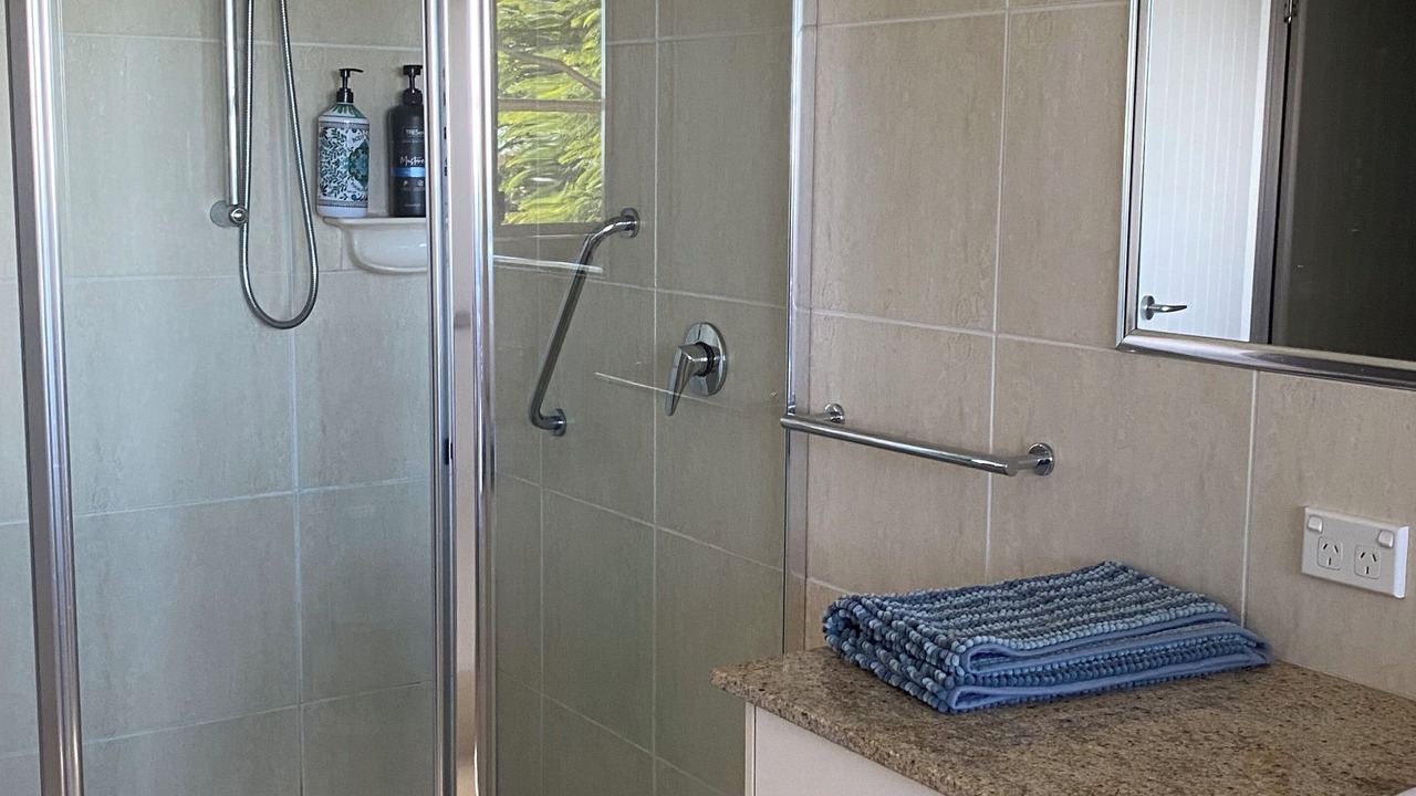 Photo of Bathroom in Mapleton