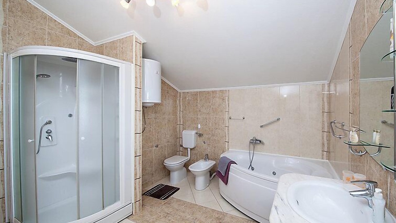 Photo of Bathroom in Moca