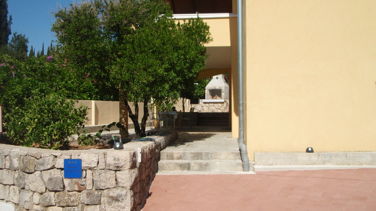 Photo of Outdoor in Molunat