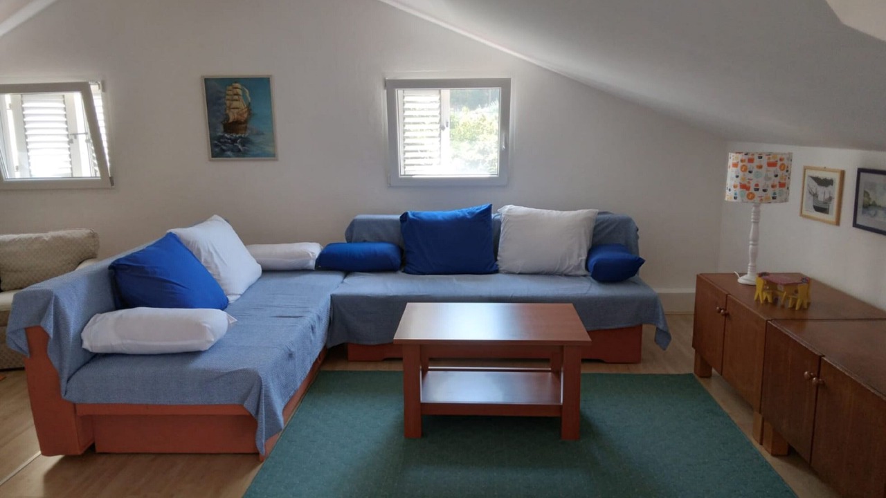 Photo of Livingroom in Molunat