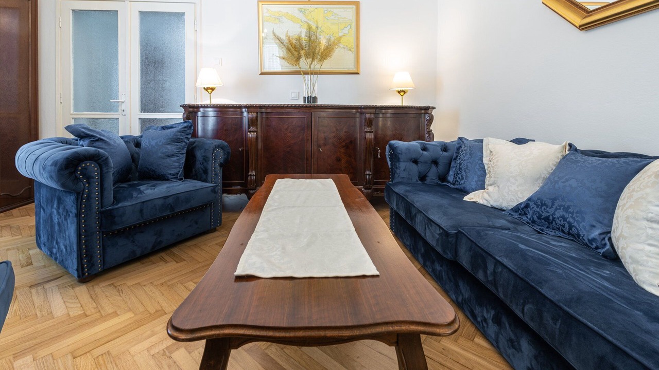 Photo of Livingroom in Pile