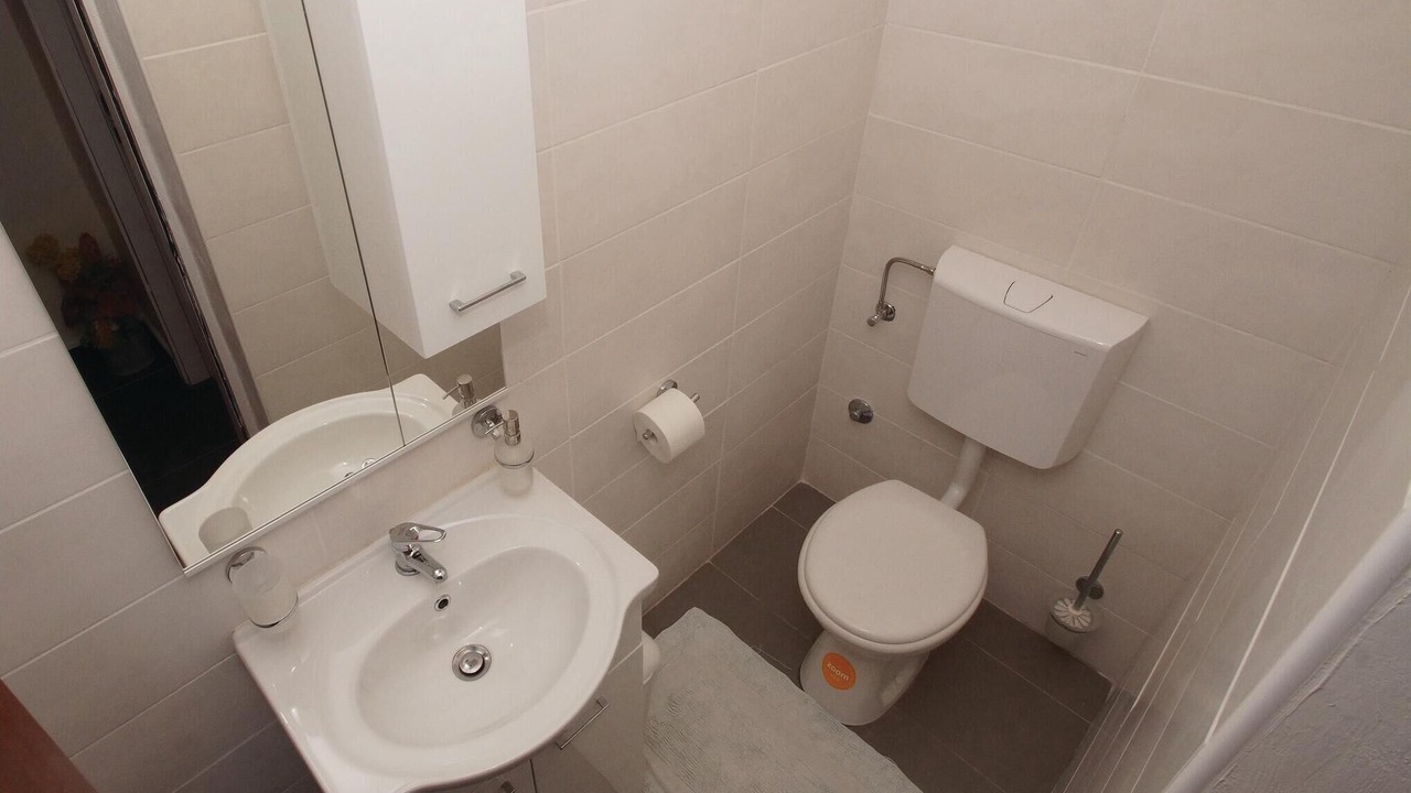 Photo of Bathroom in Kneza