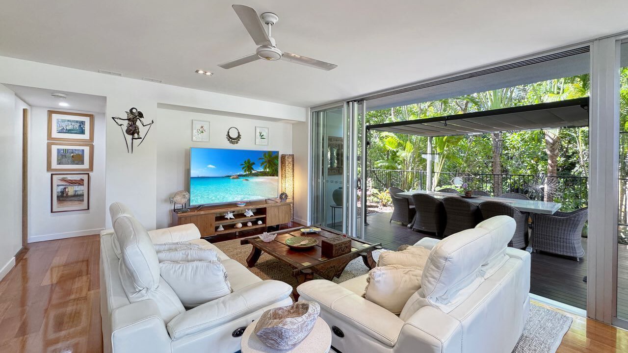 Photo of Livingroom in Horseshoe Bay